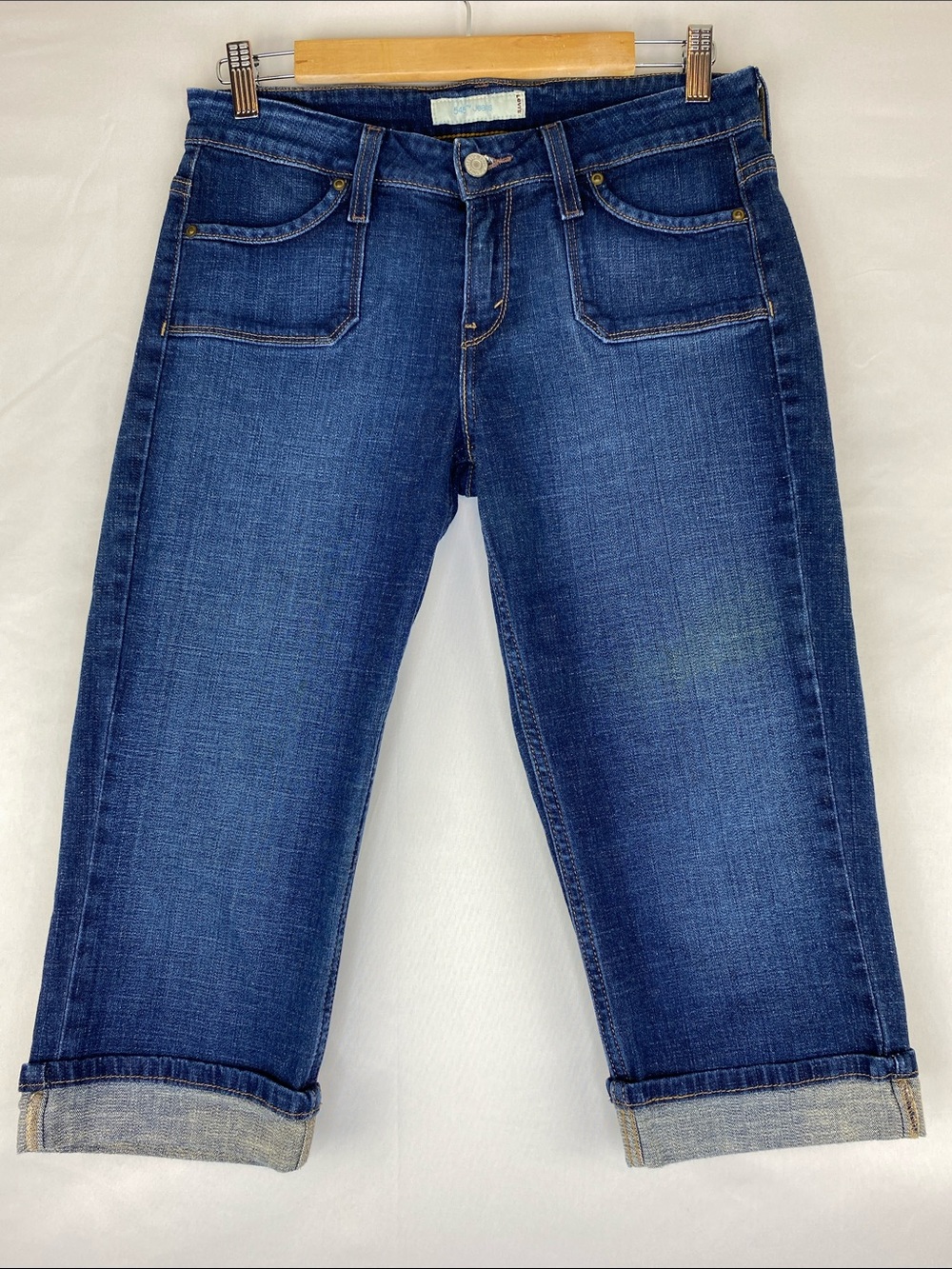 Levi’s 545 Cuffed Capri Dark Wash Mid Rise Denim Stretch Patch Pockets Size 6